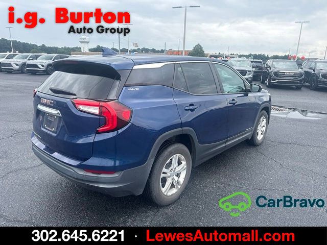 Used 2022 GMC Terrain SLE FWD image 3