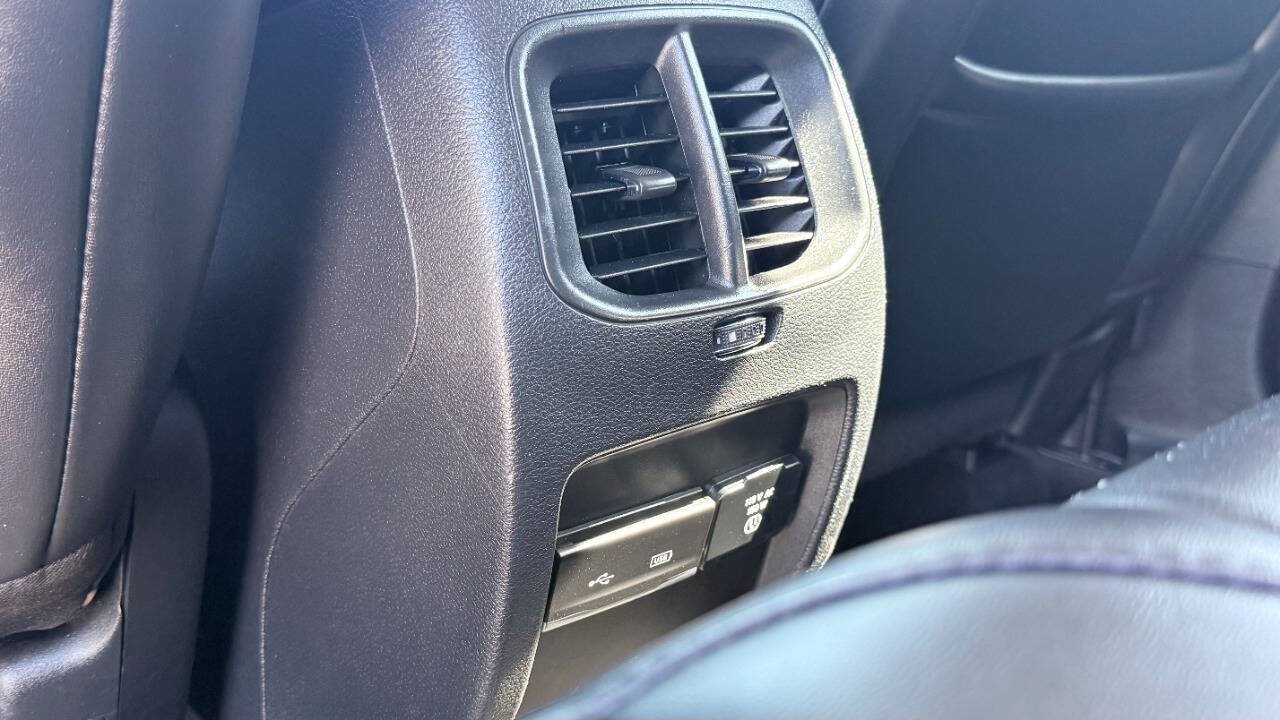 Used 2020 Jeep Cherokee Limited AWD/4WD image 37