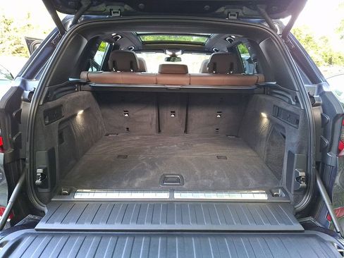 Used 2022 BMW X5 xDrive45e w/ M Sport Package AWD/4WD image 28