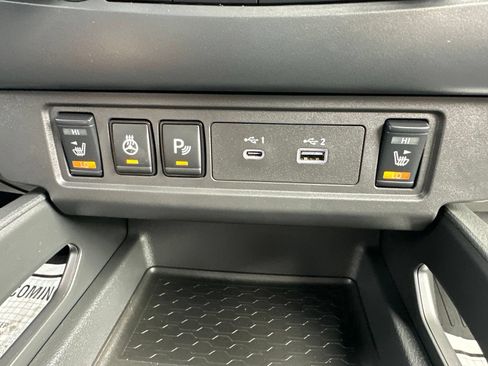 Used 2026 Nissan Frontier SV w/ All-Weather Content Package AWD/4WD image 62
