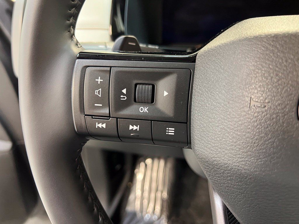 Used 2026 Nissan Pathfinder SL AWD/4WD image 20