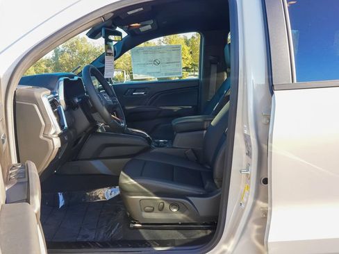 New 2026 GMC Canyon Elevation w/ Convenience Package RWD image 13