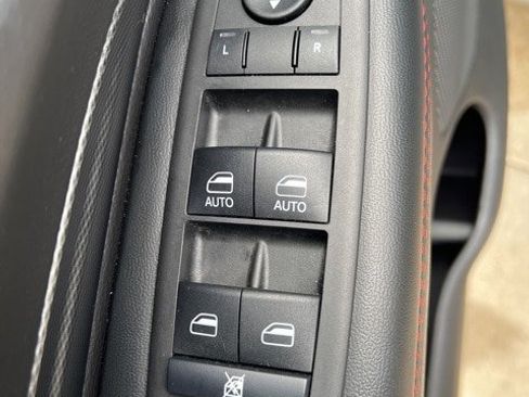 Certified 2025 Dodge Durango GT image 18