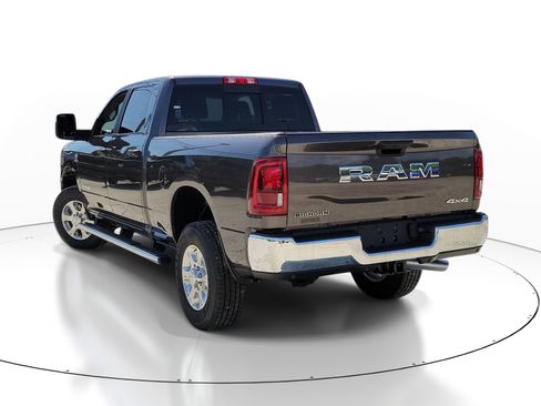 New 2026 RAM 2500 Big Horn AWD/4WD image 4