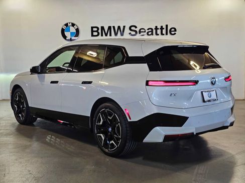 Certified 2024 BMW iX xDrive50 w/ Sport Package AWD/4WD image 4