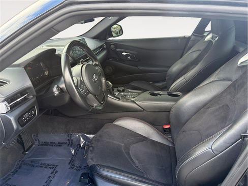Used 2021 Toyota Supra w/ Safety & Technology Package image 9