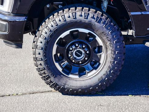 New 2026 Ford F250 Platinum w/ Tremor Off-Road Package image 9