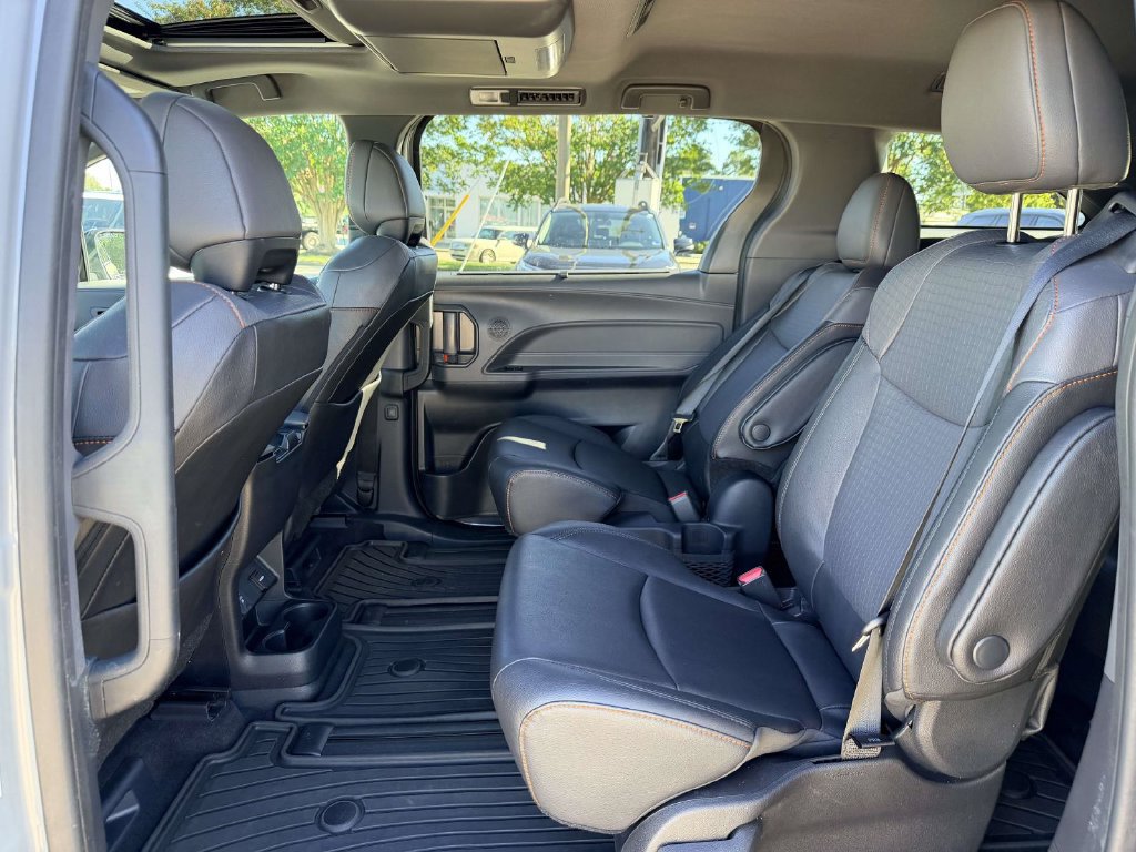 Certified 2023 Toyota Sienna XSE w/ XSE Plus Package AWD/4WD image 16