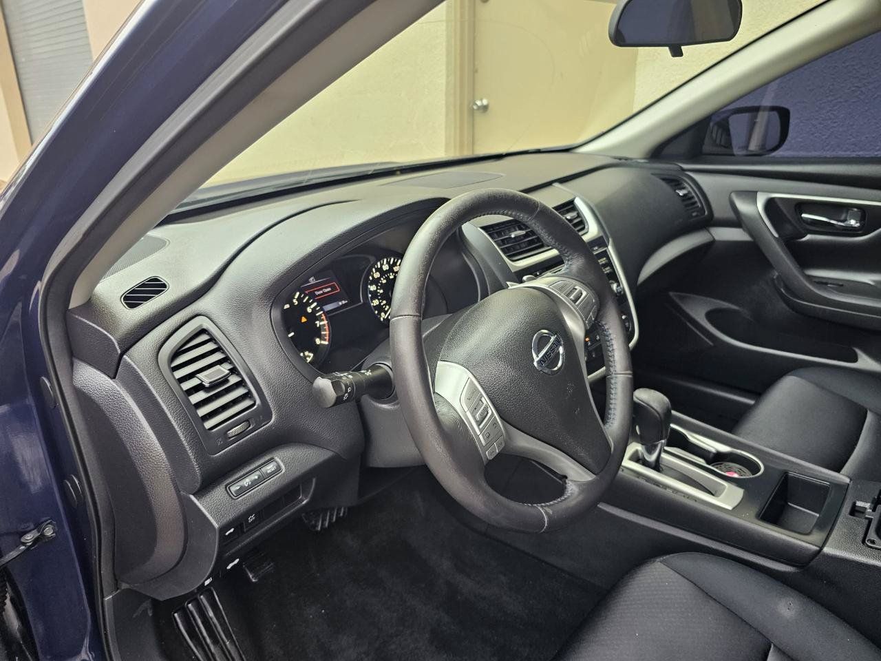 Used 2017 Nissan Altima 2.5 SR FWD image 17