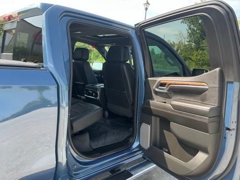 Used 2024 Chevrolet Silverado 1500 High Country w/ High Country Premium Package AWD/4WD image 21