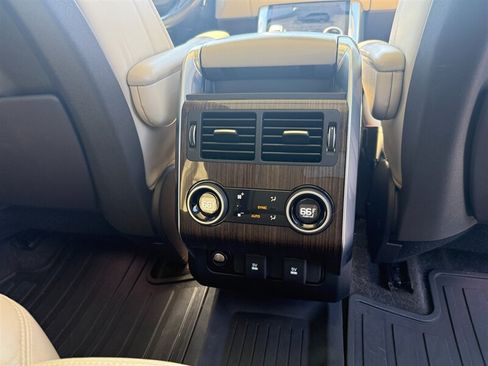Used 2019 Land Rover Range Rover Sport HSE AWD/4WD image 15
