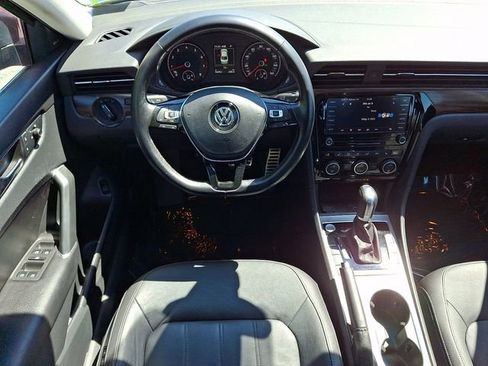 Used 2020 Volkswagen Passat 2.0T SEL FWD image 11