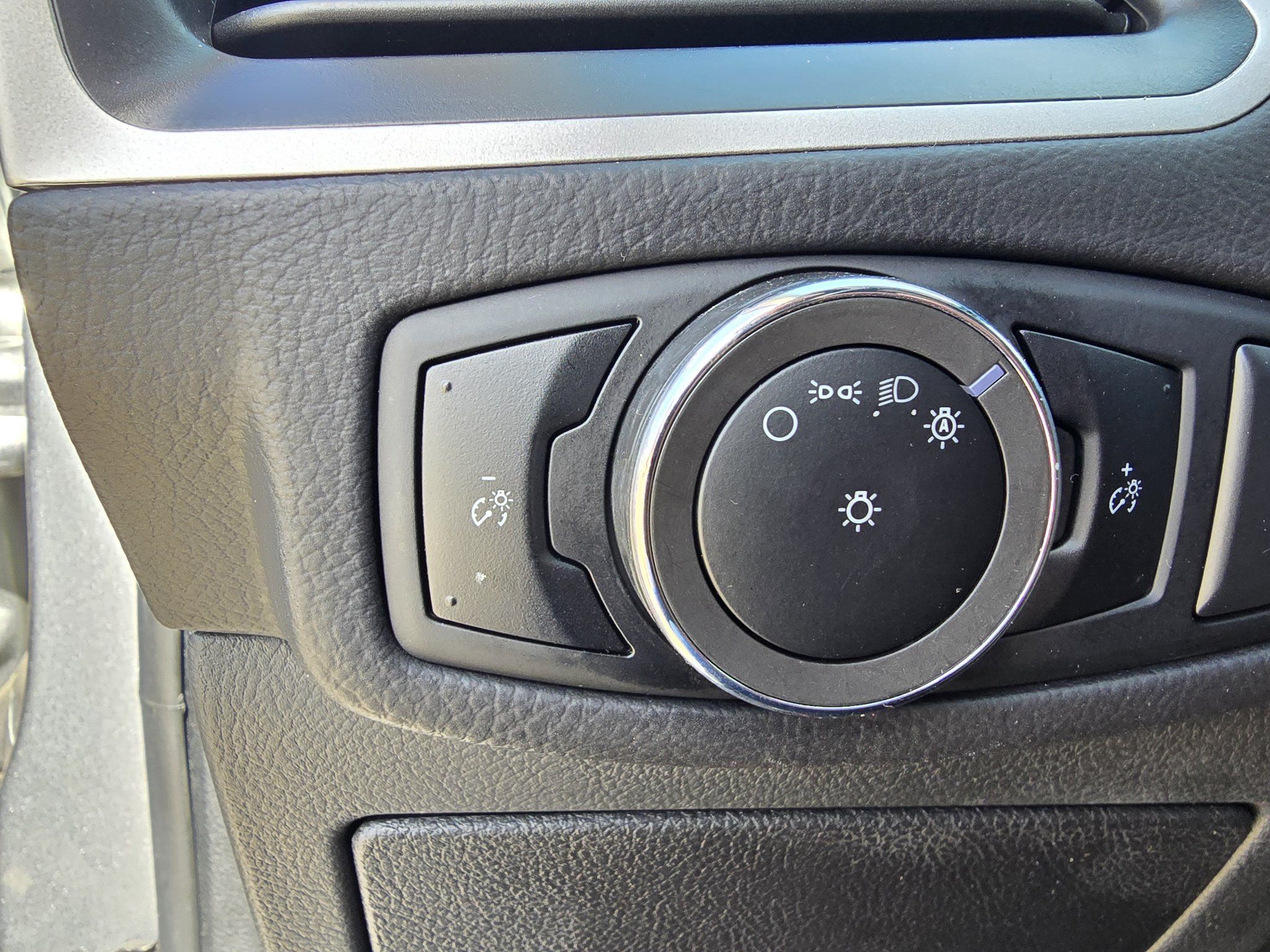 Used 2024 Ford Edge SEL AWD/4WD image 19