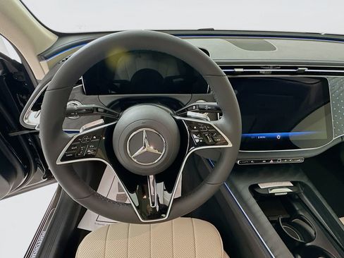 New 2026 Mercedes-Benz E 450 4MATIC Sedan image 12