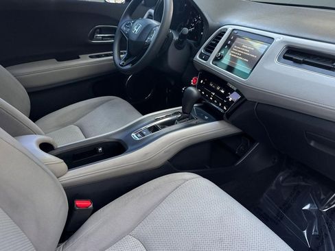 Used 2022 Honda HR-V EX image 31