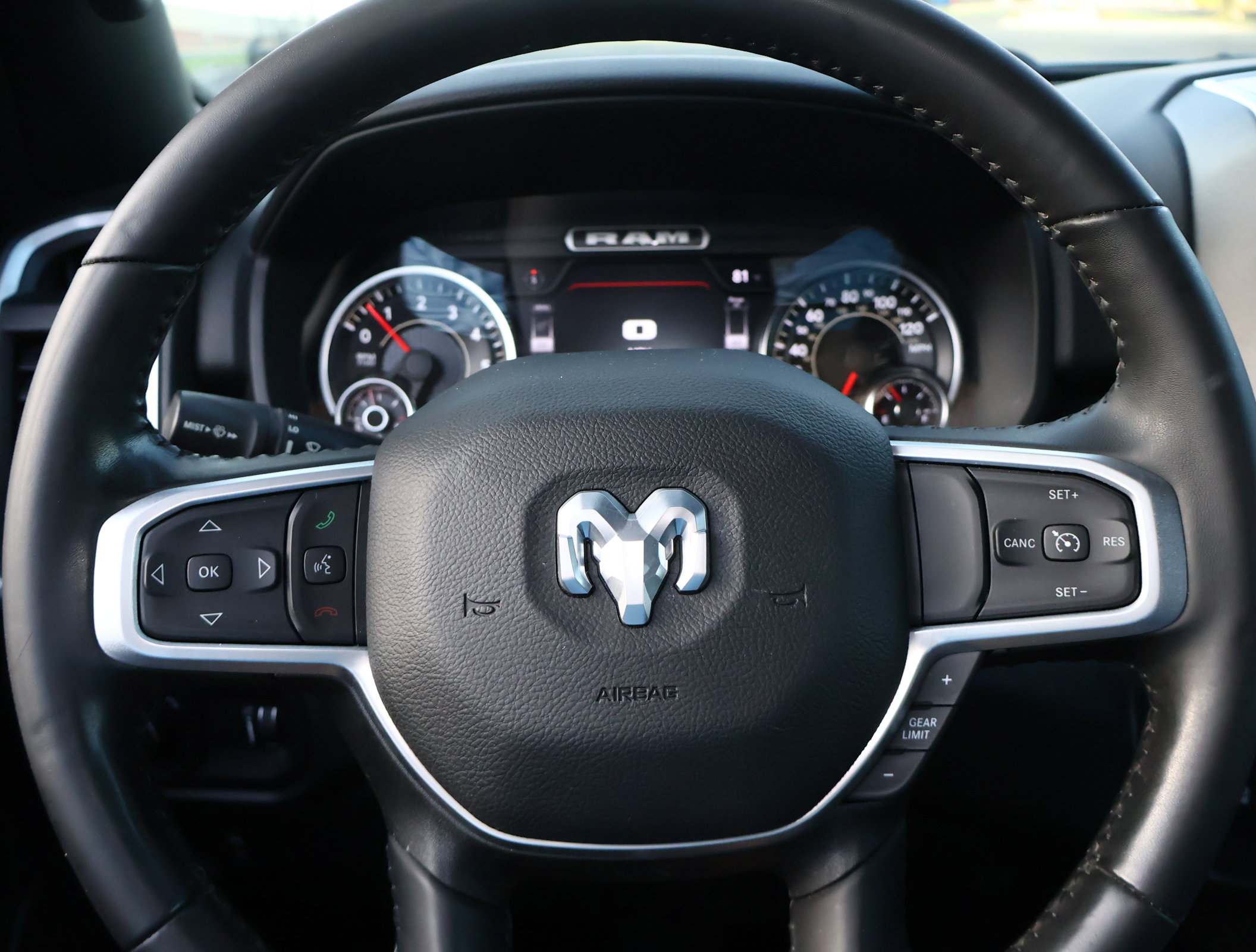 Used 2022 RAM 1500 Big Horn AWD/4WD image 13