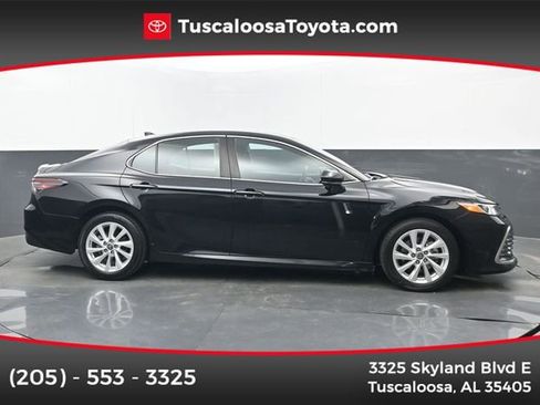 Used 2023 Toyota Camry LE image 1