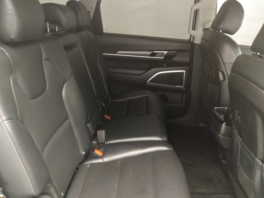 Used 2020 Kia Telluride LX FWD image 19