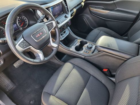 Used 2021 GMC Acadia SLE w/ Driver Convenience Package image 12