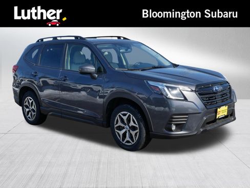 Used 2024 Subaru Forester Premium image 1