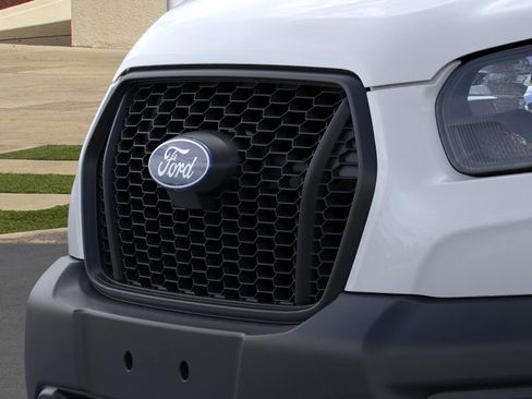 New 2026 Ford Transit 250 148 High Roof image 17