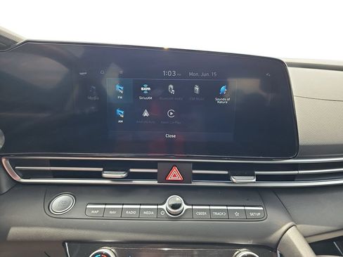 Used 2024 Hyundai Elantra SEL w/ Convenience Package FWD image 21
