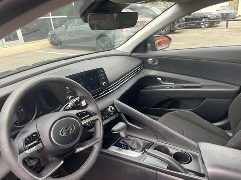 Used 2023 Hyundai Elantra SEL FWD image 23
