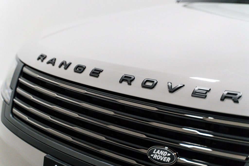 Used 2025 Land Rover Range Rover SV AWD/4WD image 87