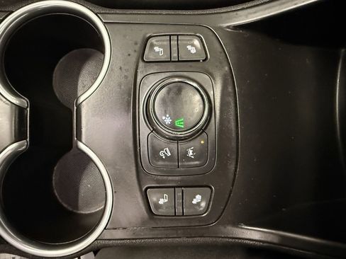 Used 2020 GMC Terrain SLT w/ Preferred Package image 12