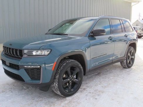 New 2026 Jeep Grand Cherokee Limited w/ Limited Altitude Package image 8