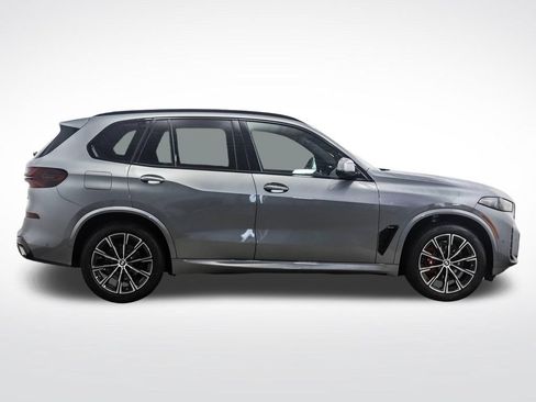 New 2026 BMW X5 xDrive40i w/ M Sport Package AWD/4WD image 6