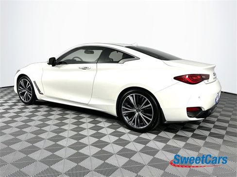 Used 2021 INFINITI Q60 3.0t Luxe w/ Essential Package image 5