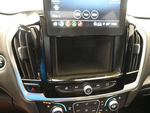 Used 2023 Chevrolet Traverse Premier w/ Redline Edition AWD/4WD image 44