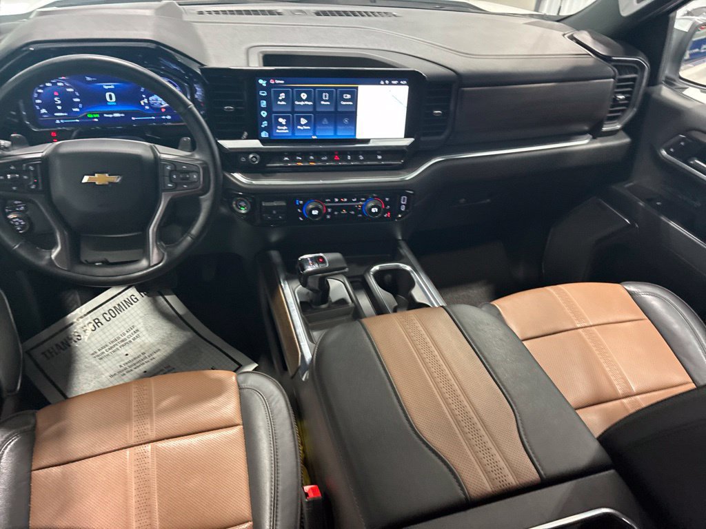 Used 2025 Chevrolet Silverado 1500 High Country w/ Technology Package AWD/4WD image 40