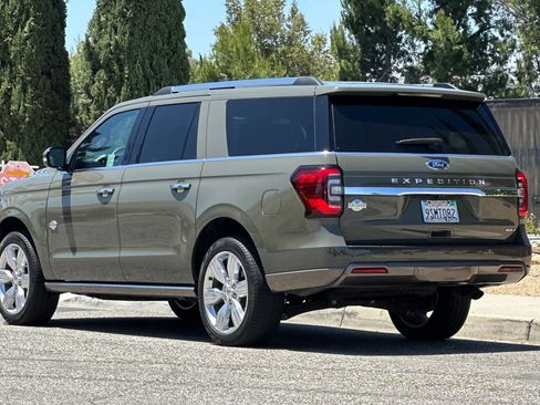 Used 2024 Ford Expedition Max King Ranch RWD image 6
