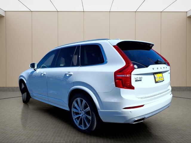 Used 2020 Volvo XC90 T6 Momentum AWD/4WD image 10