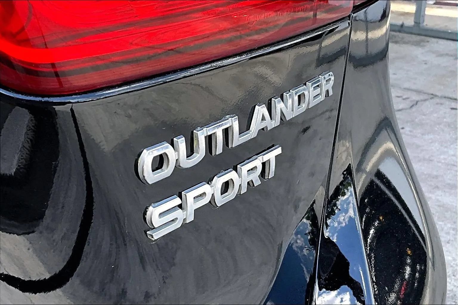 Used 2015 Mitsubishi Outlander Sport SE FWD image 21
