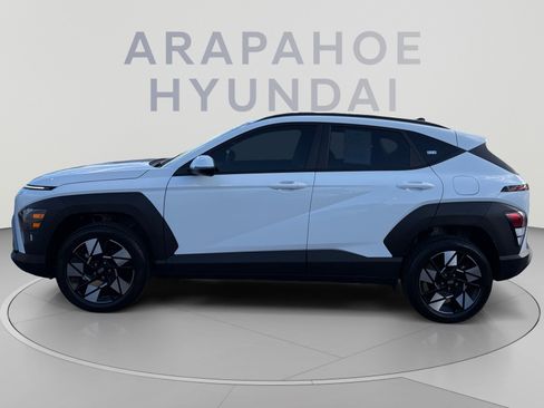 Used 2024 Hyundai Kona SEL w/ Convenience Package AWD/4WD image 2
