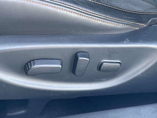 Used 2020 Nissan Maxima SR w/ Illumination Package FWD image 17