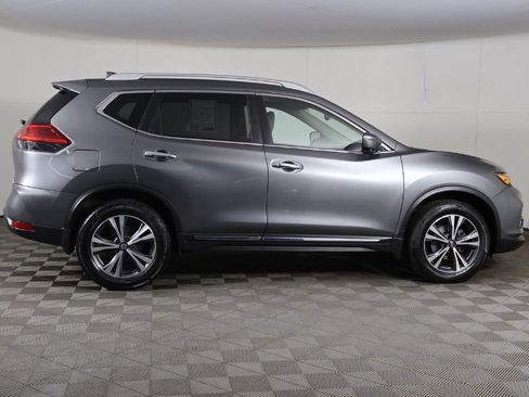 Used 2017 Nissan Rogue SL AWD/4WD image 18