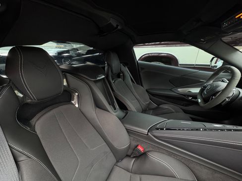 Used 2025 Chevrolet Corvette Z06 image 25