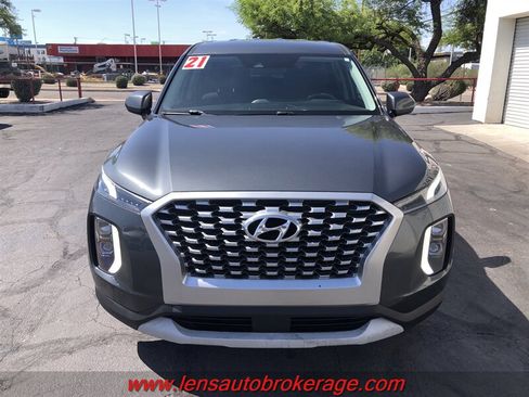 Used 2021 Hyundai Palisade SE FWD image 3