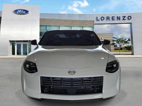 Used 2024 Nissan Z Performance w/ Floor Mat Package RWD image 2