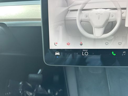 Used 2023 Tesla Model Y Long Range image 22