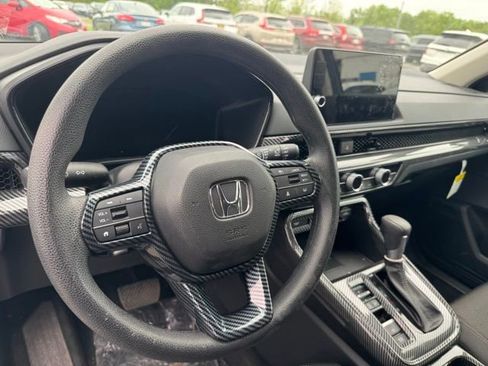 Used 2026 Honda CR-V LX image 11