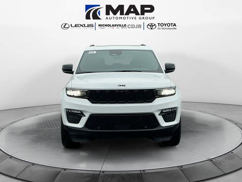 New 2025 Jeep Grand Cherokee Limited w/ Luxury Tech Group II AWD/4WD image 9