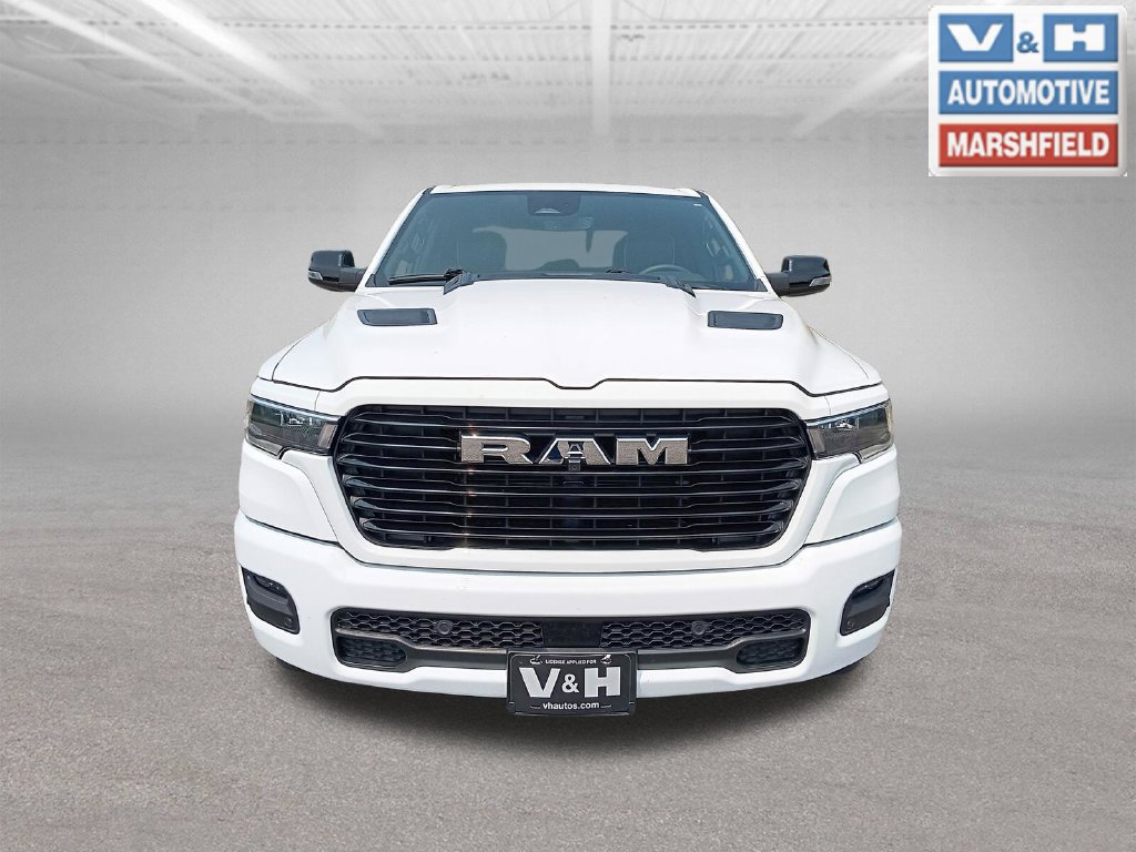 Used 2026 RAM 1500 Laramie w/ Sport Appearance Package AWD/4WD image 32