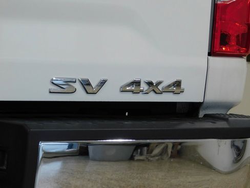 Used 2017 Nissan Titan SV image 81