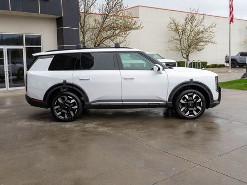 New 2027 Kia Telluride S image 8