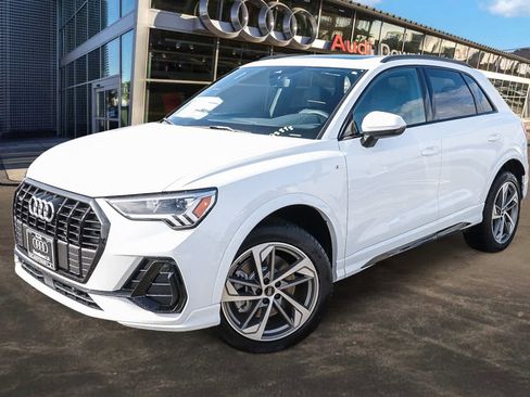 New 2025 Audi Q3 2.0T Premium image 1